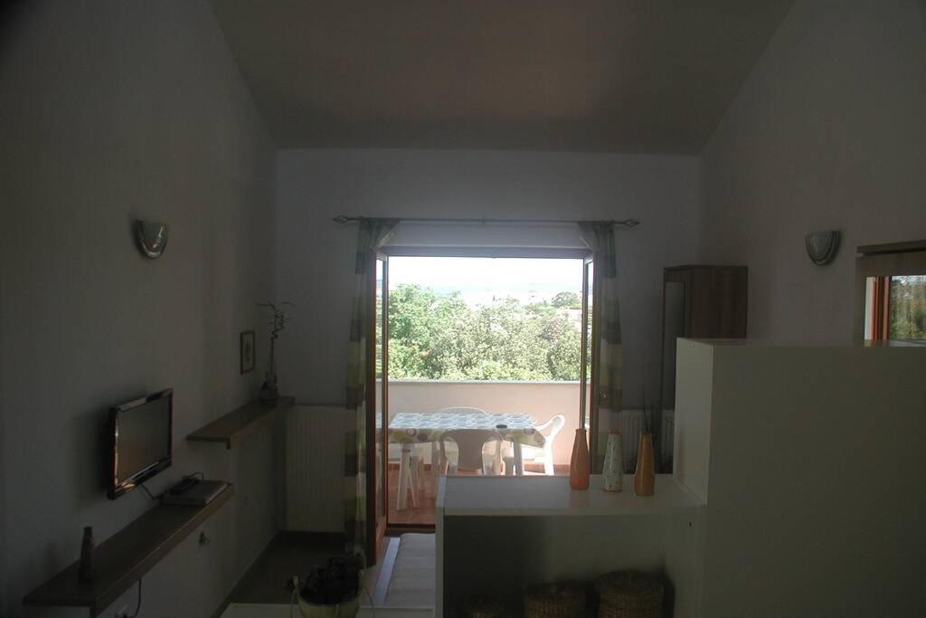Stinjan-Studio Apartment Petric Pula Ngoại thất bức ảnh